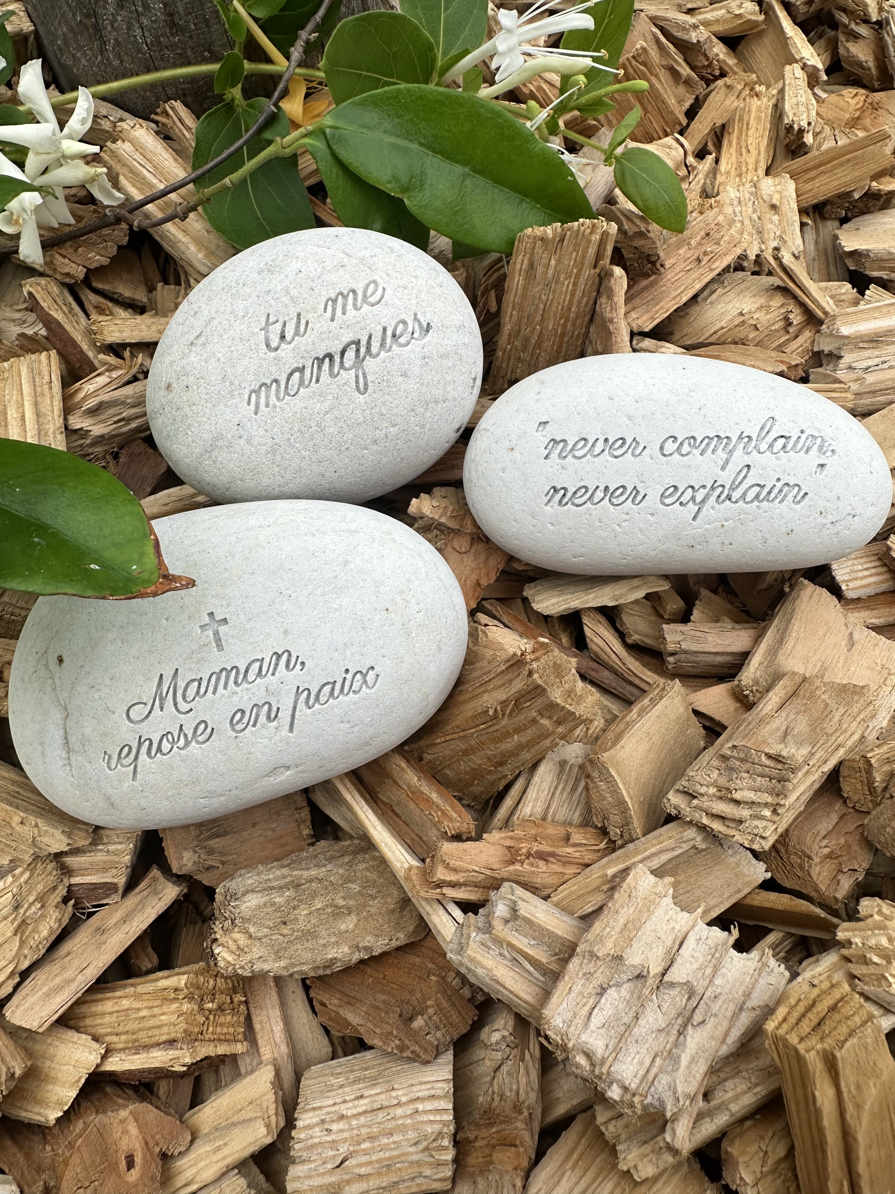 Quels objets mettre sur une tombe? Idées, conseils et inspirations...